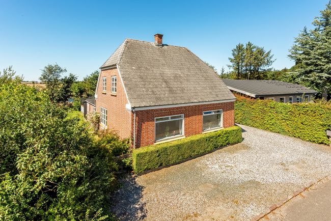 Tråsbøl Bygade 28, Tråsbøl, 6200 Aabenraa